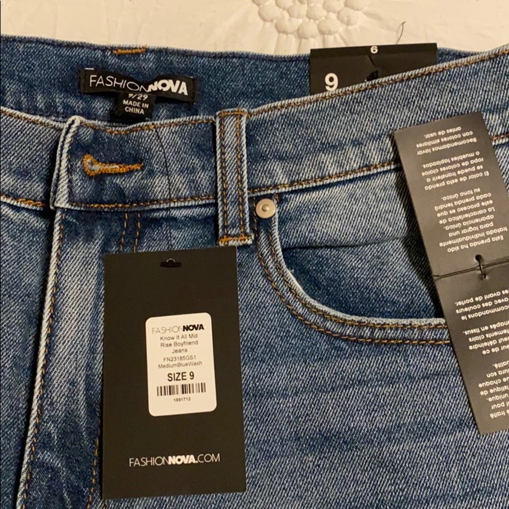 Fashion Nova boyfriend jeans